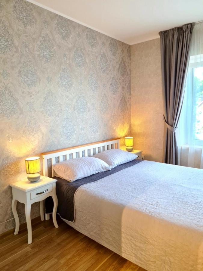 Old Town Apartment Тельшяй Экстерьер фото